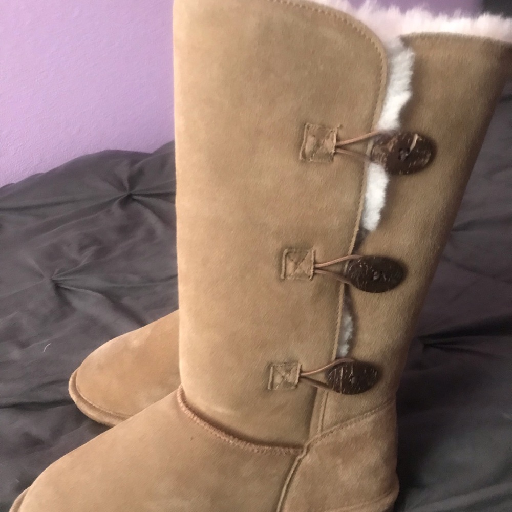 Bearpaw boots authentic